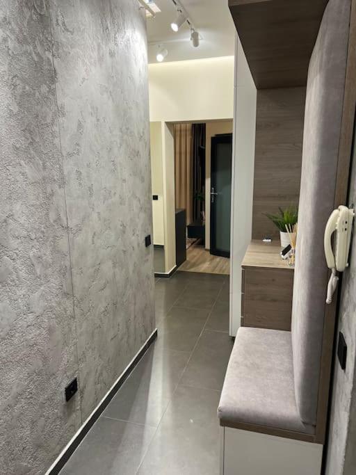 Ath Modern Homes - Luxury Apartment In The City Center Iasi Extérieur photo