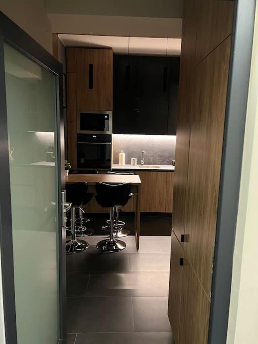 Ath Modern Homes - Luxury Apartment In The City Center Iasi Extérieur photo